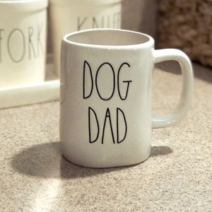 Brand new Rae Dunn DOG DAD Mug